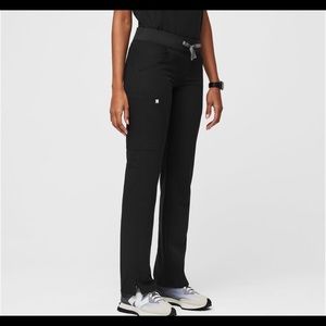 FIGS Cade Cargo Scrub Pants - Size L Tall